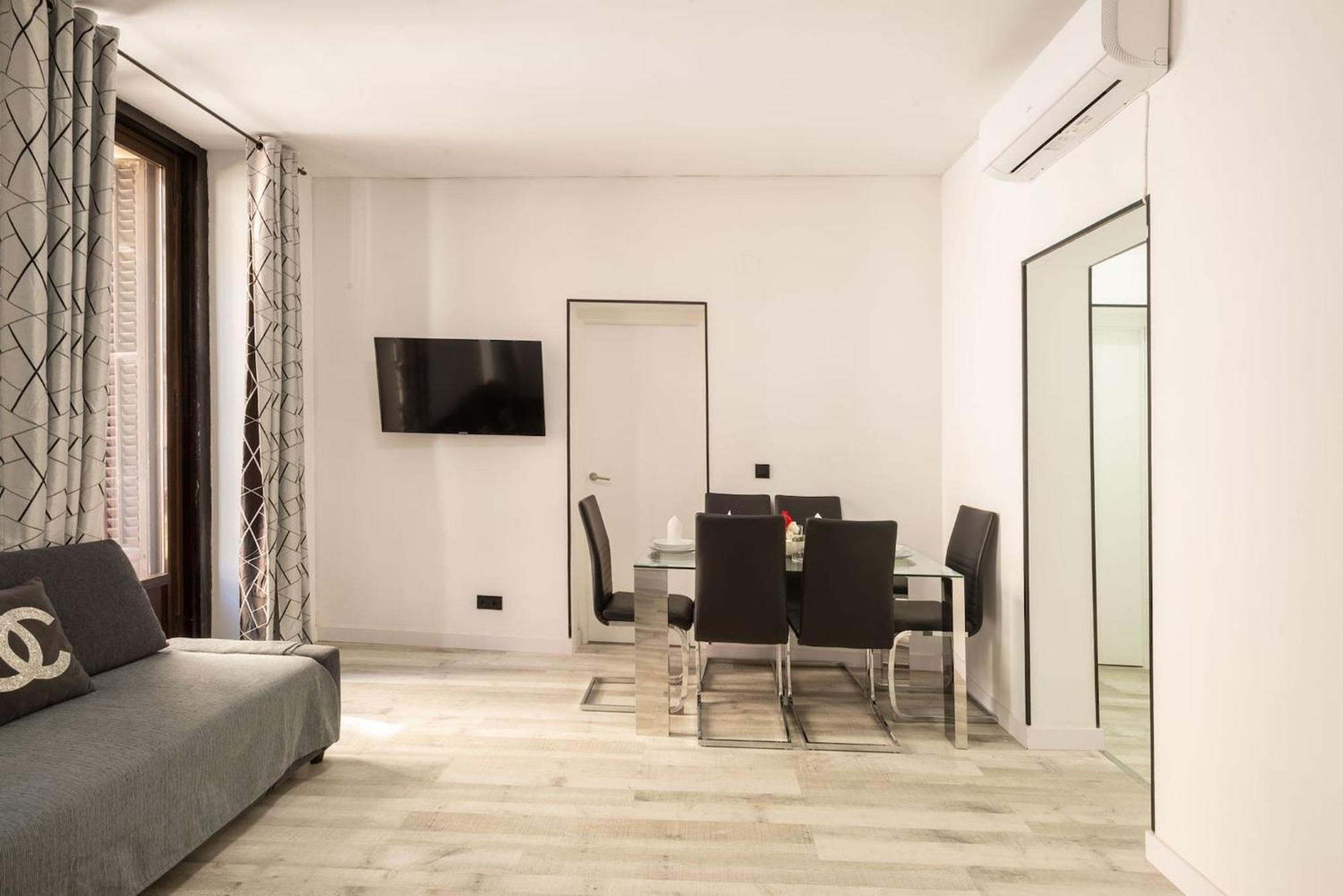 Day Chueca Centro Gran Via Sol Malasana Apartment Madrid
