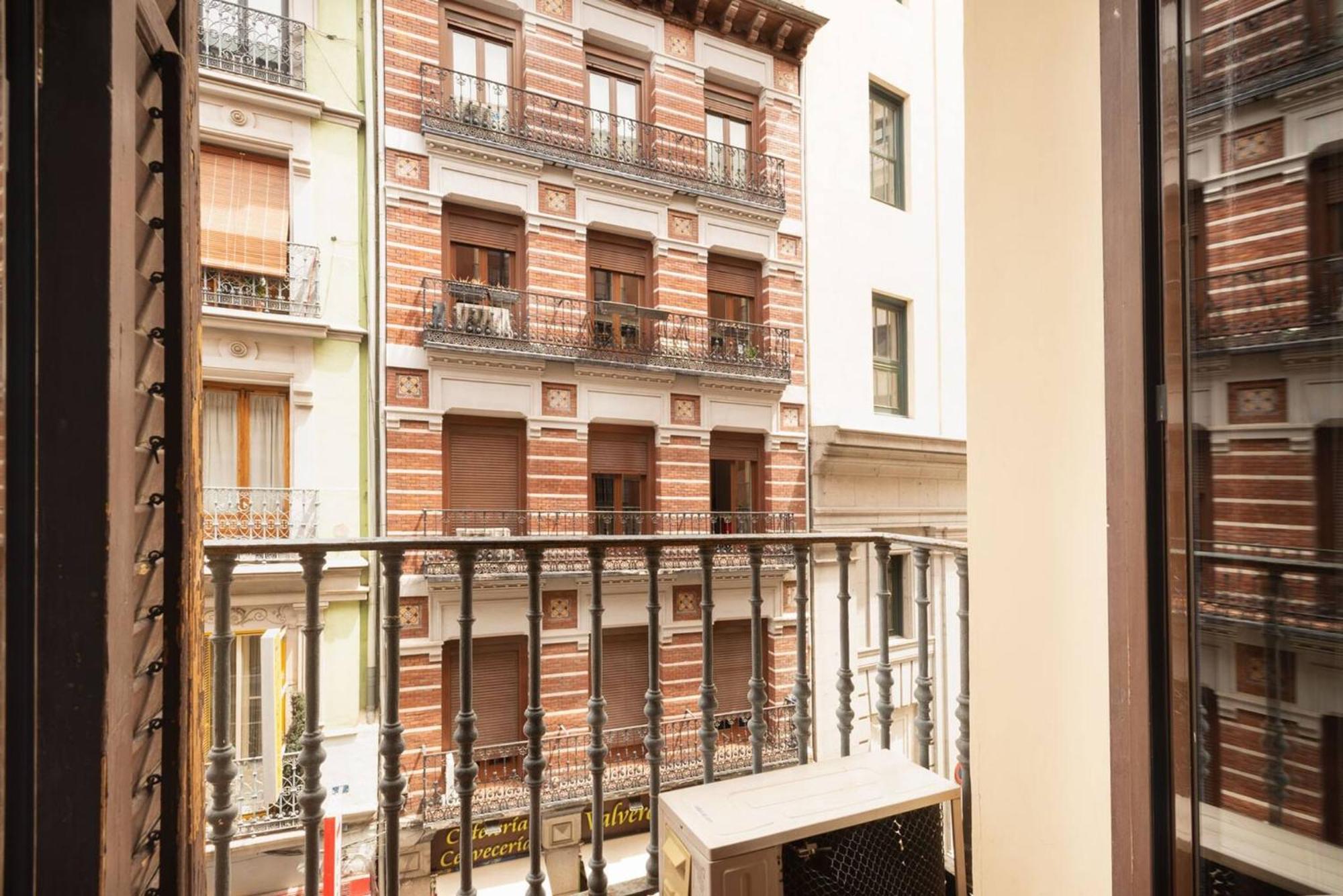 Day Chueca Centro Gran Via Sol Malasana Apartment *